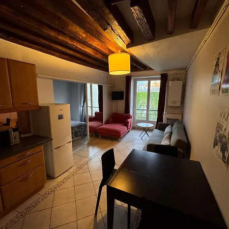4 Guests Montorgueil 2 Apartment *